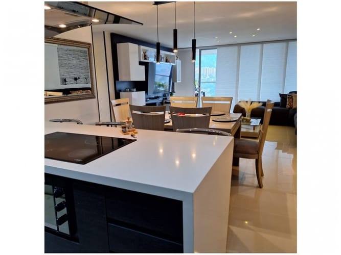 Apartamento de 3 alcobas en venta en Loma De Las Brujas, Envigado, 138 m² · foto 3 de 14