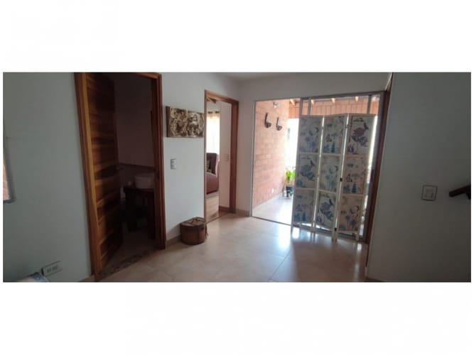 Casa de 6 alcobas en venta en Vegas De La Doctora, Sabaneta, 257 m² · foto 21 de 24