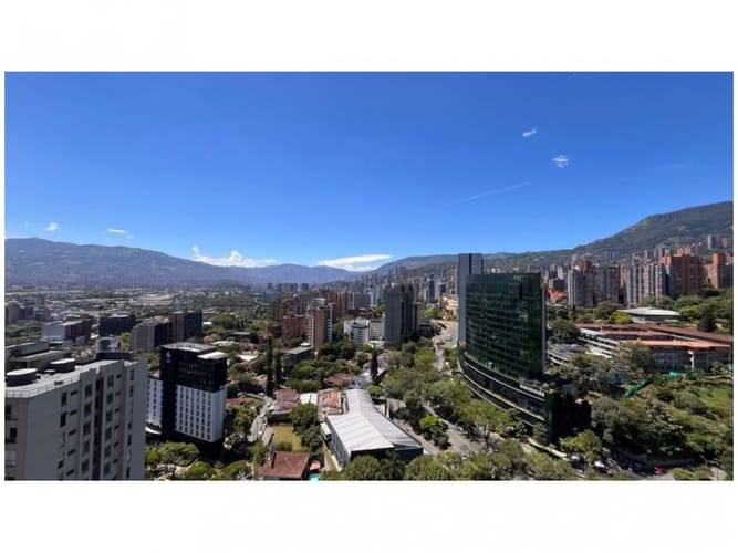 Apartamento de 3 alcobas en venta en El Poblado, Medellín, 107 m² · foto 13 de 17
