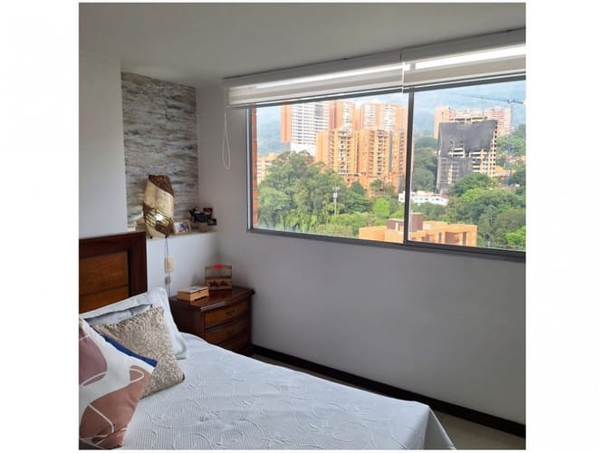 Apartamento de 3 alcobas en venta en Loma De Las Brujas, Envigado, 138 m² · foto 9 de 14