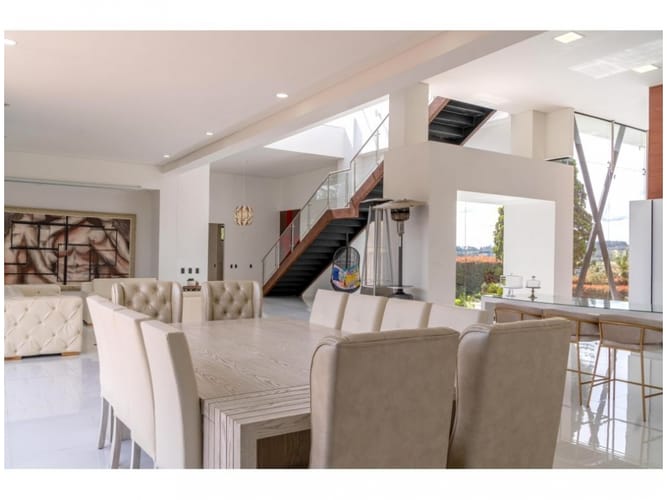 Casa de 4 alcobas en venta en El Poblado, Envigado, 1783 m² · foto 11 de 24
