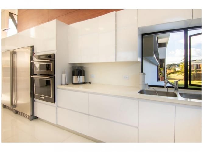 Casa de 4 alcobas en venta en El Poblado, Envigado, 1783 m² · foto 13 de 24