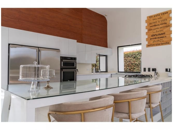 Casa de 4 alcobas en venta en El Poblado, Envigado, 1783 m² · foto 16 de 24
