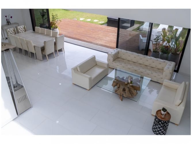 Casa de 4 alcobas en venta en El Poblado, Envigado, 1783 m² · foto 20 de 24