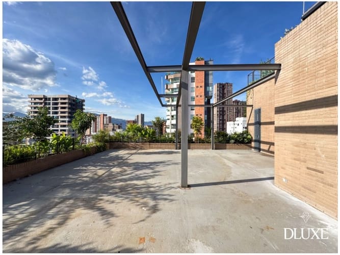 Apartamento de 2 alcobas en venta en Lalinde, Medellín, 276 m² · foto 18 de 19