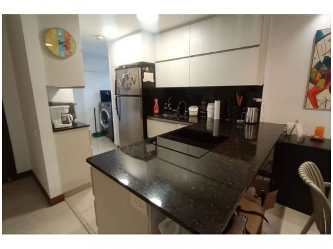 Apartamento de 3 alcobas en venta en Cumbres, Envigado, 87 m² · foto 3 de 14