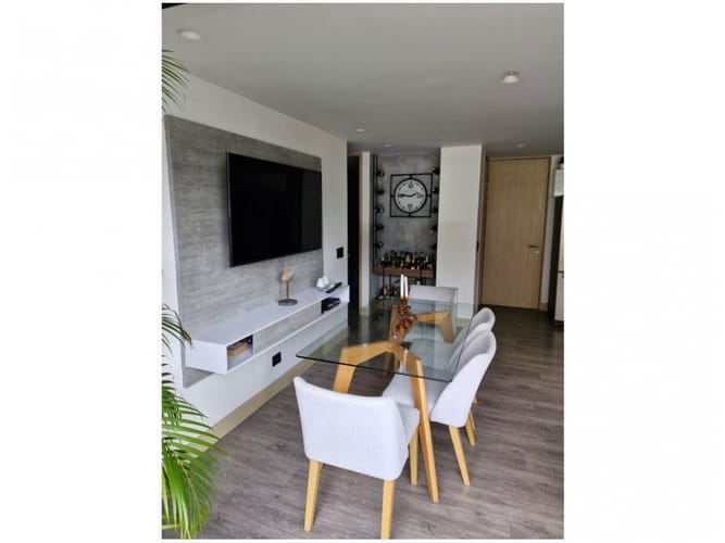 Apartamento de 3 alcobas en venta en El Poblado, Medellín, 68 m² · foto 8 de 21