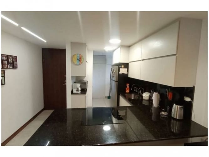 Apartamento de 3 alcobas en venta en Cumbres, Envigado, 87 m² · foto 4 de 14