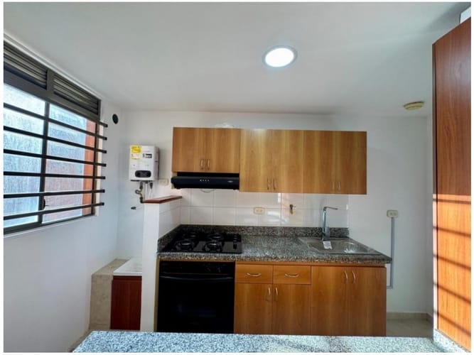 Apartamento en venta en La Abadia, Envigado · foto 4 de 18