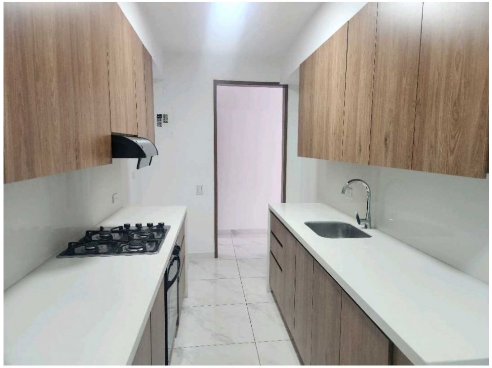 Apartamento en venta en El Poblado, Medellín · foto 3 de 17