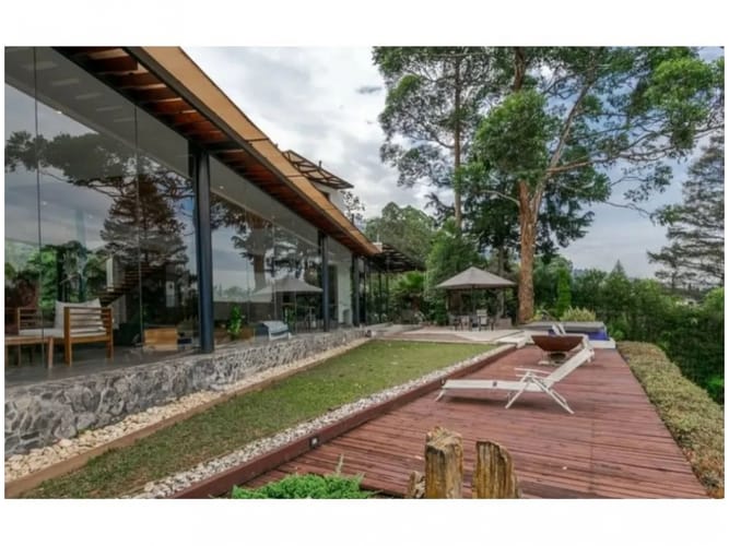 Casa de 3 alcobas en venta en San Lucas, Medellín, 412 m² · foto 14 de 21