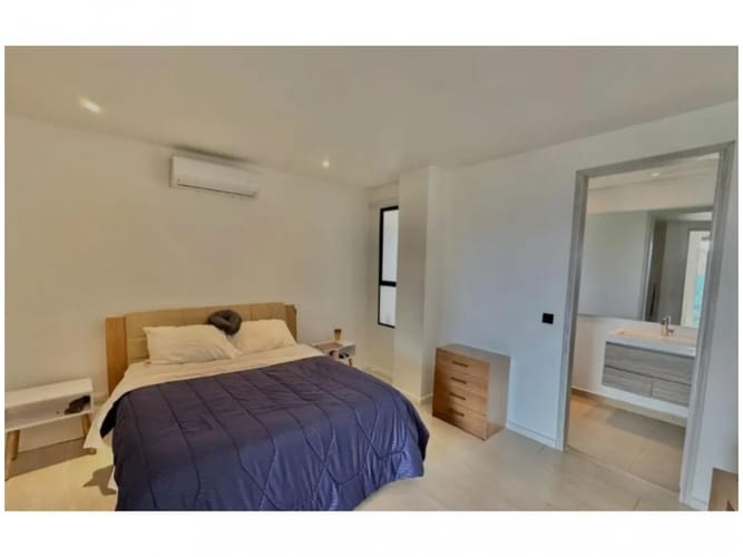 Casa de 3 alcobas en venta en San Lucas, Medellín, 412 m² · foto 20 de 21