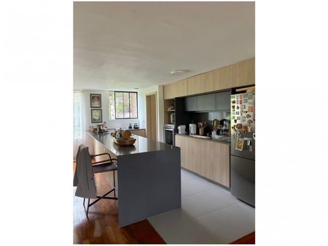 Apartamento de 3 alcobas en venta en La Florida, Medellín, 140 m² · foto 8 de 14