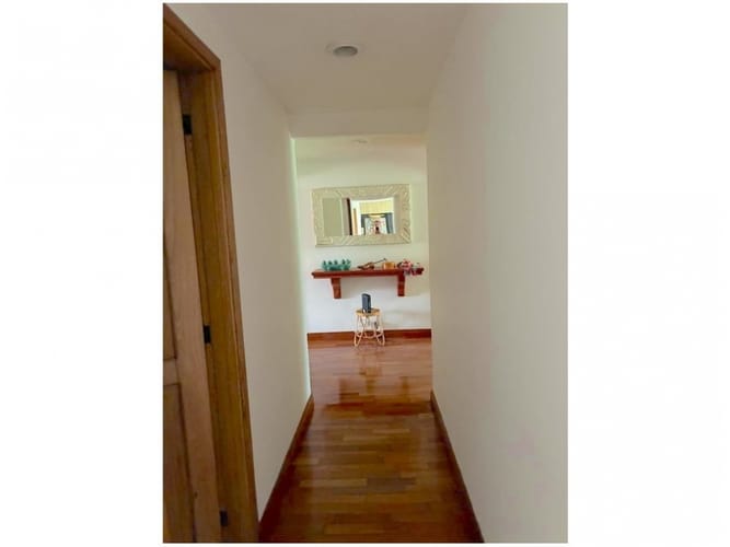 Apartamento de 3 alcobas en venta en La Florida, Medellín, 140 m² · foto 9 de 14