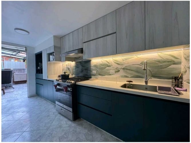 Apartamento de 3 alcobas en venta en El Poblado, Medellín, 98 m² · foto 5 de 16