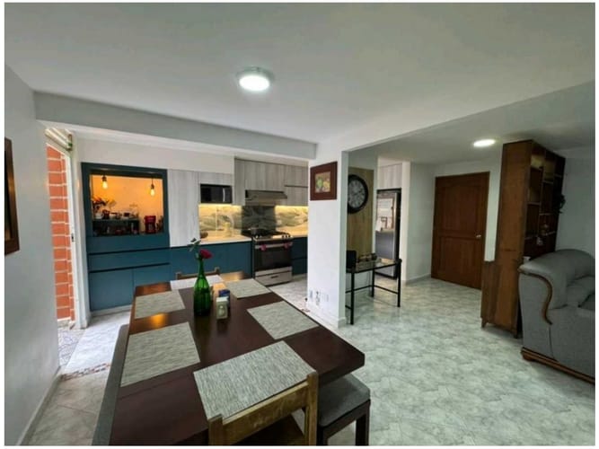 Apartamento de 3 alcobas en venta en El Poblado, Medellín, 98 m² · foto 6 de 16