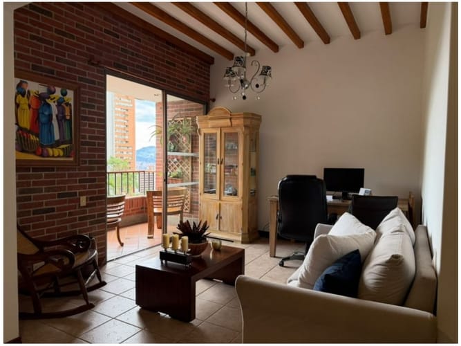 Casa de 4 alcobas en venta en El Poblado, Medellín, 350 m² · foto 5 de 24