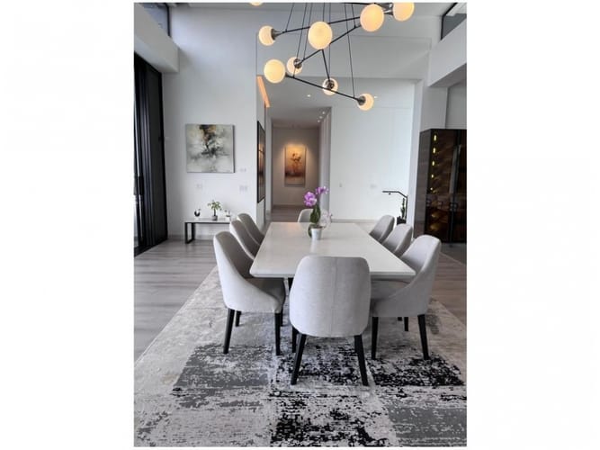 Casa de 5 alcobas en venta en El Poblado, Medellín, 1500 m² · foto 4 de 16