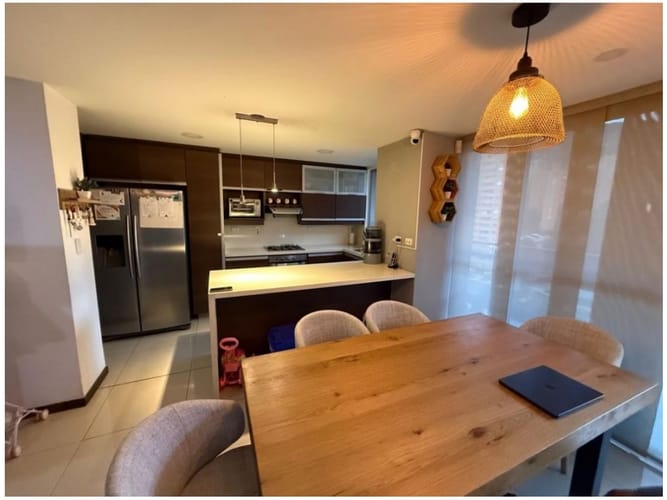Apartamento de 3 alcobas en venta en El Poblado, Medellín, 112 m² · foto 2 de 13