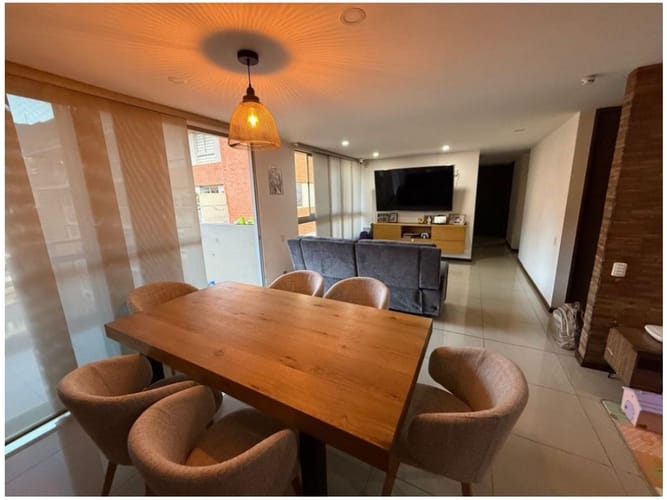 Apartamento de 3 alcobas en venta en El Poblado, Medellín, 112 m² · foto 3 de 13