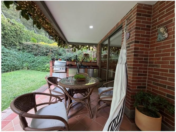 Casa de 4 alcobas en venta en El Poblado, Medellín, 350 m² · foto 16 de 24