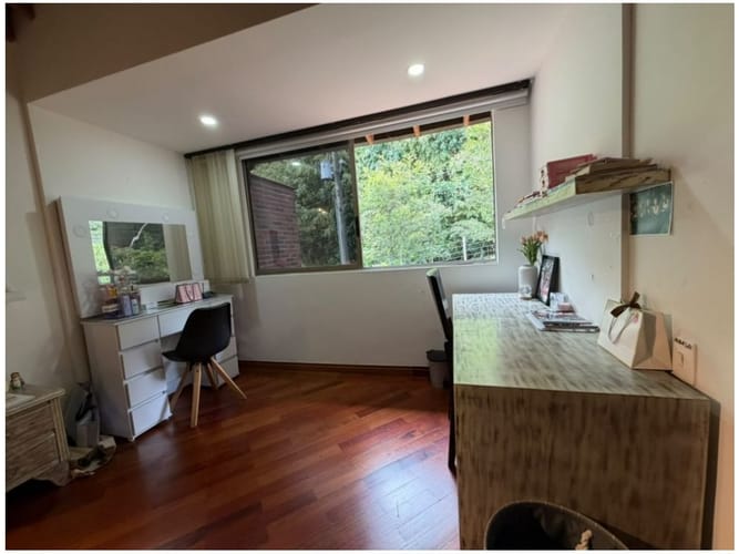 Casa de 4 alcobas en venta en El Poblado, Medellín, 350 m² · foto 19 de 24