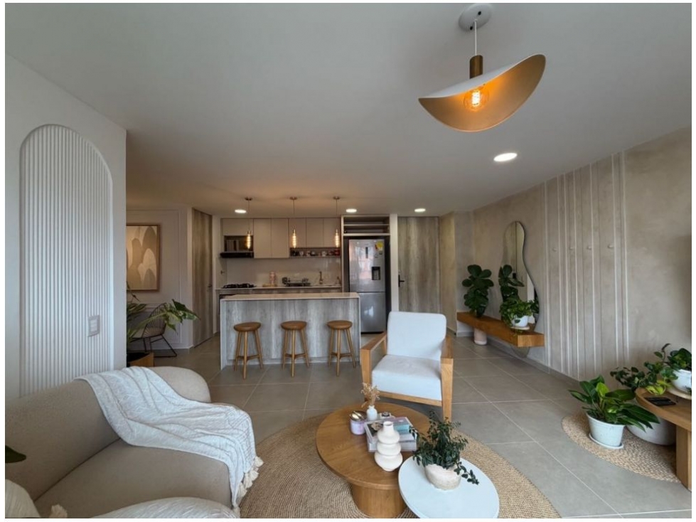 Apartamento en venta en El Poblado, Medellín · foto 2 de 15
