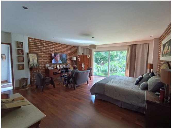 Casa de 5 alcobas en venta en Loma Del Chocho, Envigado, 656 m² · foto 9 de 24