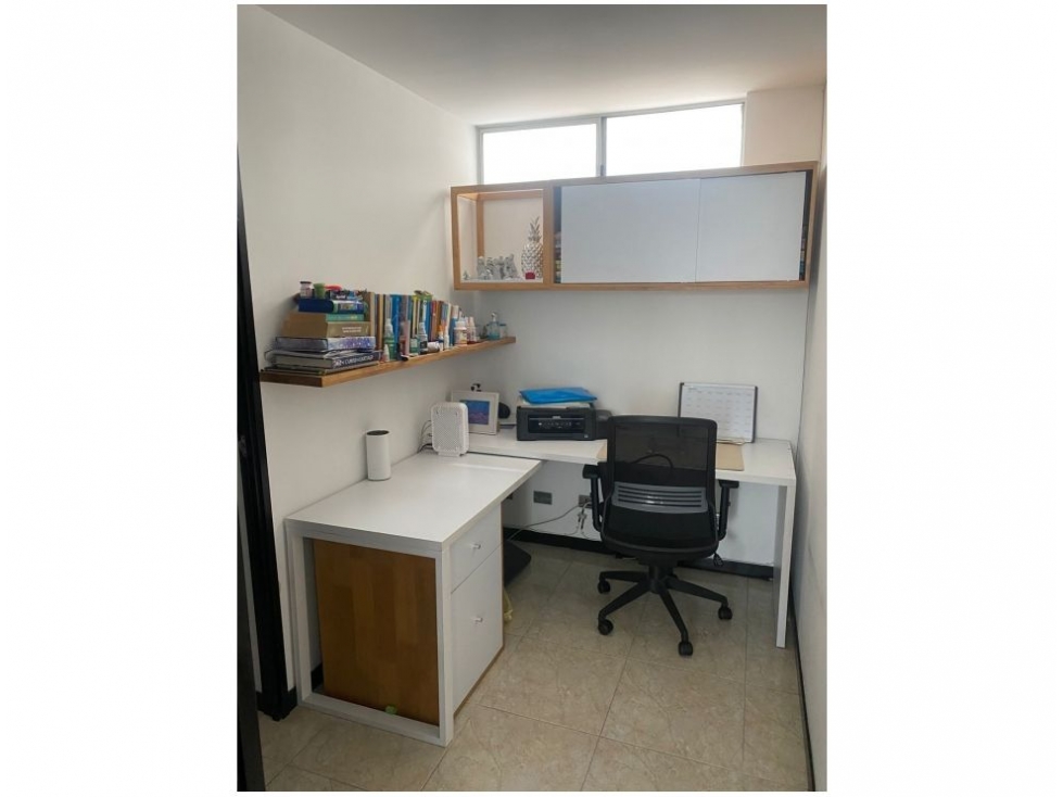 Apartamento en venta en Loma De Los Bernal, Medellín · foto 9 de 17