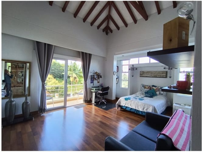 Casa de 5 alcobas en venta en Loma Del Chocho, Envigado, 656 m² · foto 13 de 24
