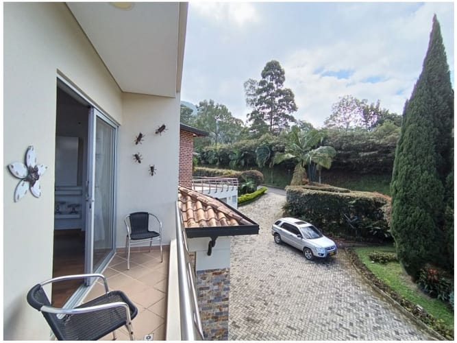 Casa de 5 alcobas en venta en Loma Del Chocho, Envigado, 656 m² · foto 15 de 24