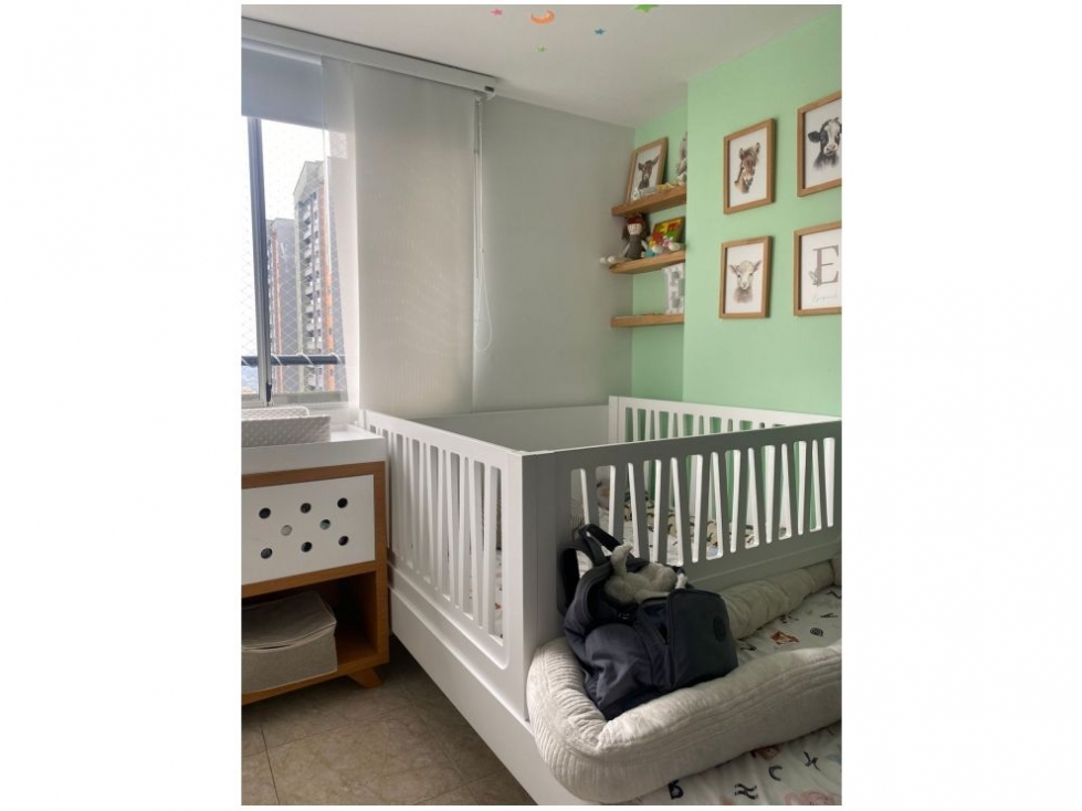 Apartamento en venta en Loma De Los Bernal, Medellín · foto 12 de 17