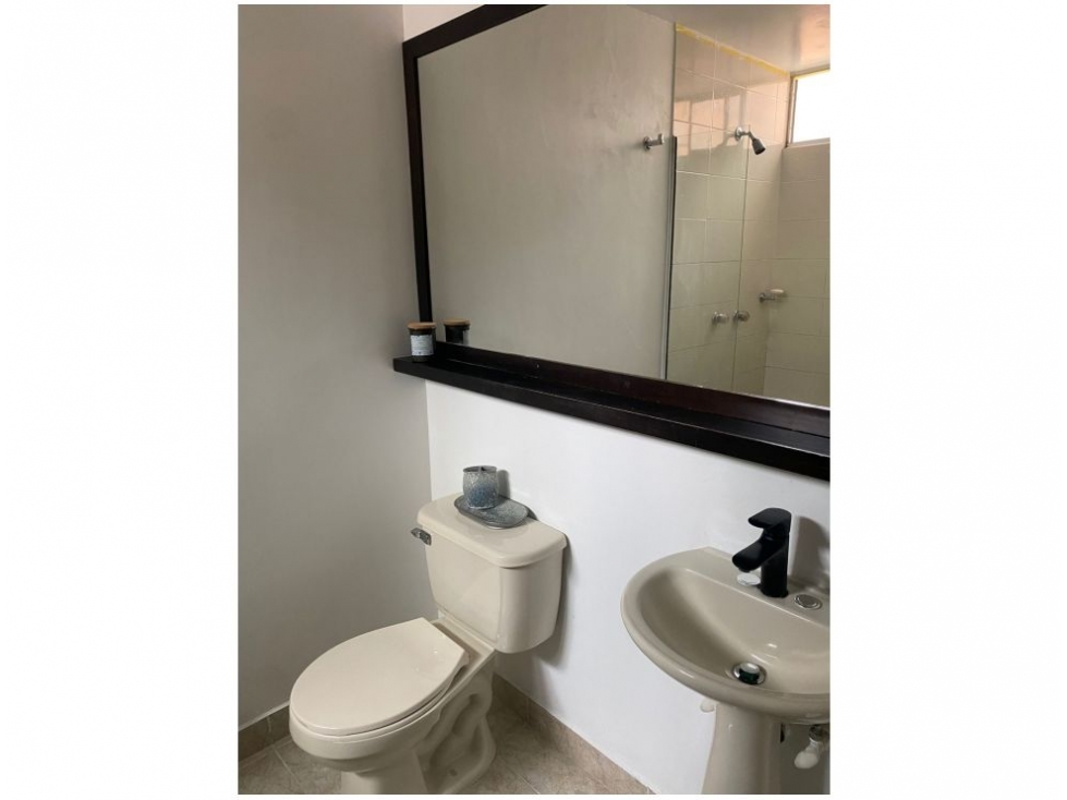 Apartamento en venta en Loma De Los Bernal, Medellín · foto 14 de 17