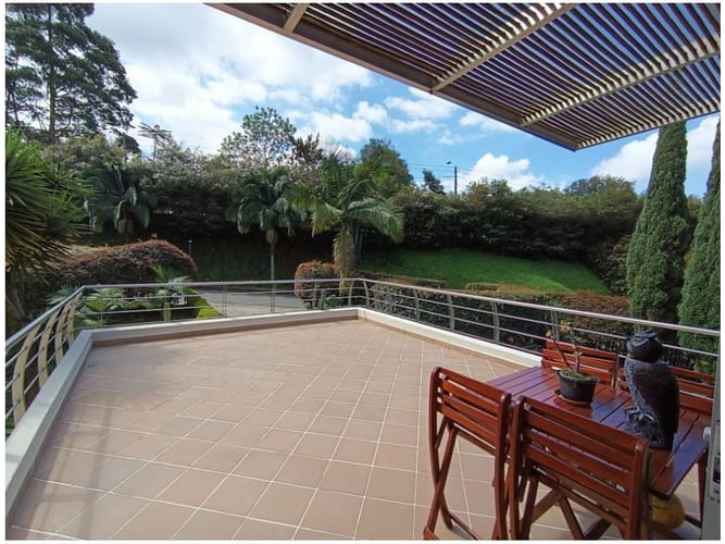 Casa de 5 alcobas en venta en Loma Del Chocho, Envigado, 656 m² · foto 24 de 24