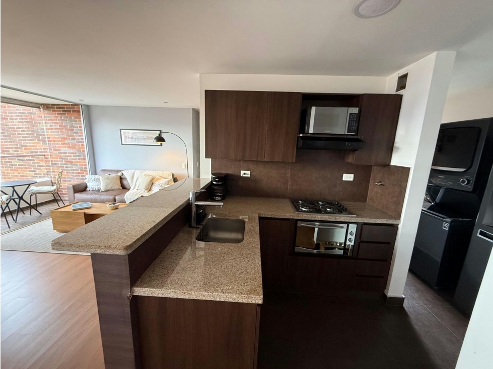 Apartamento en venta en Loma Del Esmeraldal, Envigado · foto 3 de 9