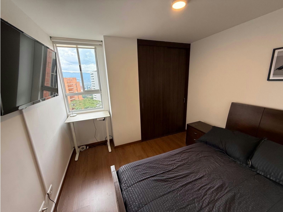 Apartamento en venta en Loma Del Esmeraldal, Envigado · foto 7 de 9