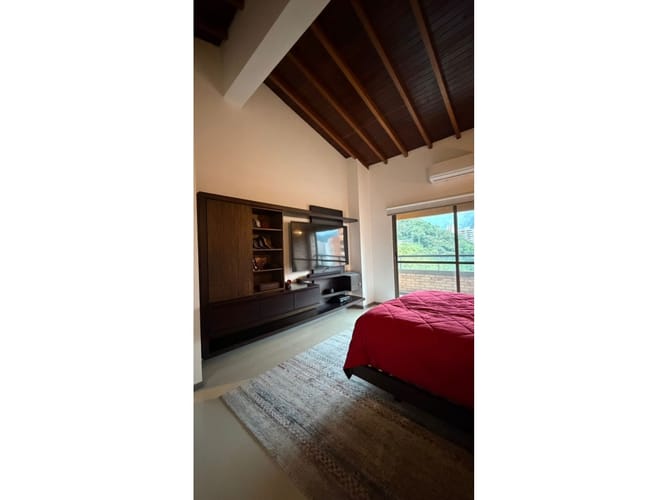 Apartamento de 5 alcobas en venta en Aves Maria, Sabaneta, 236 m² · foto 15 de 24