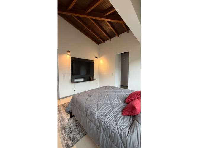 Apartamento de 5 alcobas en venta en Aves Maria, Sabaneta, 236 m² · foto 20 de 24