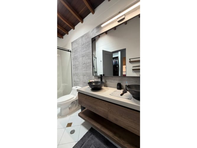 Apartamento de 5 alcobas en venta en Aves Maria, Sabaneta, 236 m² · foto 22 de 24