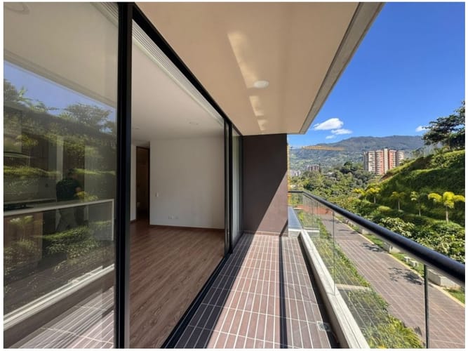 Apartamento de 2 alcobas en venta en Las Antillas, Envigado, 65 m² · foto 5 de 13