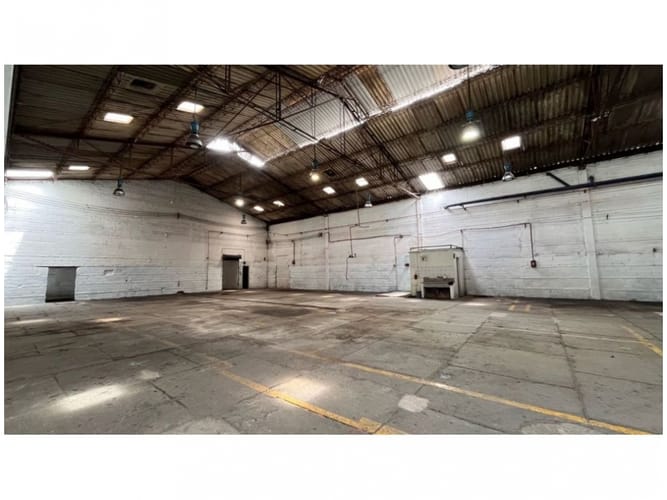 Bodega en venta en Las Mercedes, Itagüí, 2000 m² · foto 4 de 24