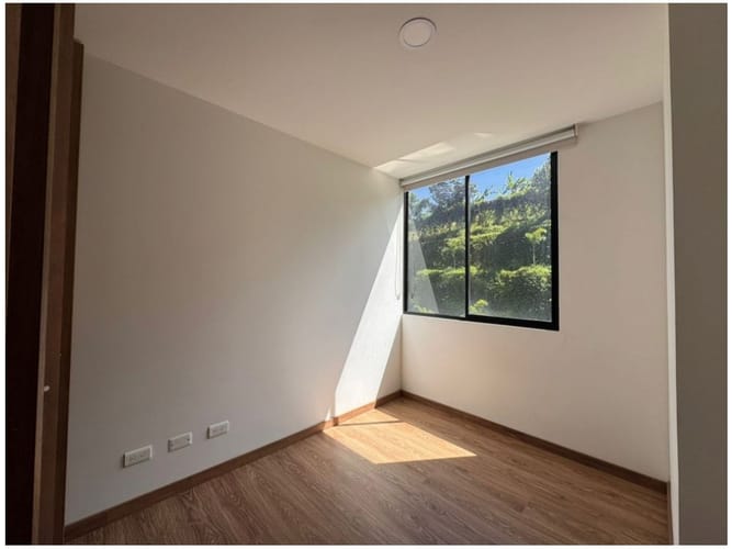 Apartamento de 2 alcobas en venta en Las Antillas, Envigado, 65 m² · foto 12 de 13
