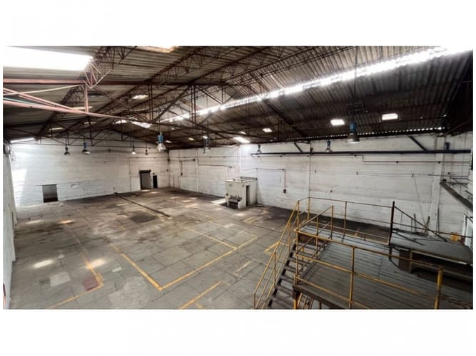 Bodega en venta en Las Mercedes, Itagüí, 2000 m² · foto 6 de 24