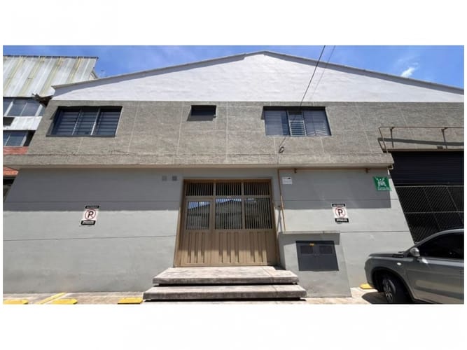 Bodega en venta en Las Mercedes, Itagüí, 2000 m² · foto 7 de 24