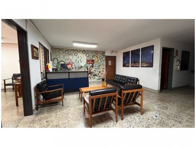 Bodega en venta en Las Mercedes, Itagüí, 2000 m² · foto 23 de 24