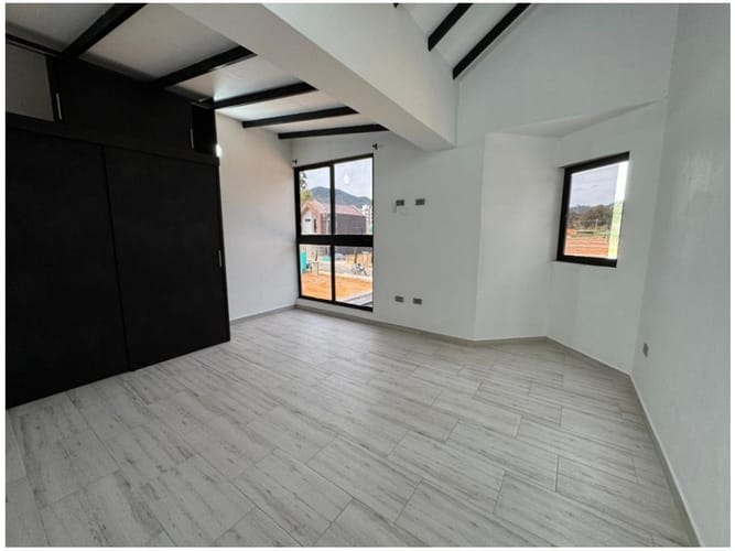 Casa de 3 alcobas en venta en La Ceja, 157 m² · foto 15 de 24