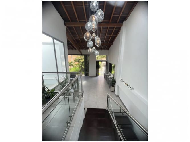Casa de 4 alcobas en venta en Aves Maria, Sabaneta, 436 m² · foto 8 de 24