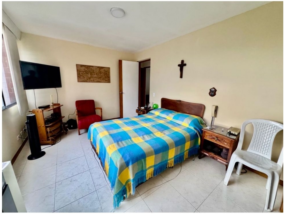 Apartamento en venta en Las Lomas No.1, Medellín · foto 9 de 15