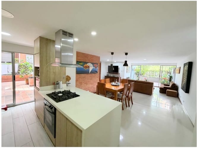 Apartamento de 3 alcobas en venta en Los Balsos, Medellín, 120 m² · foto 4 de 24