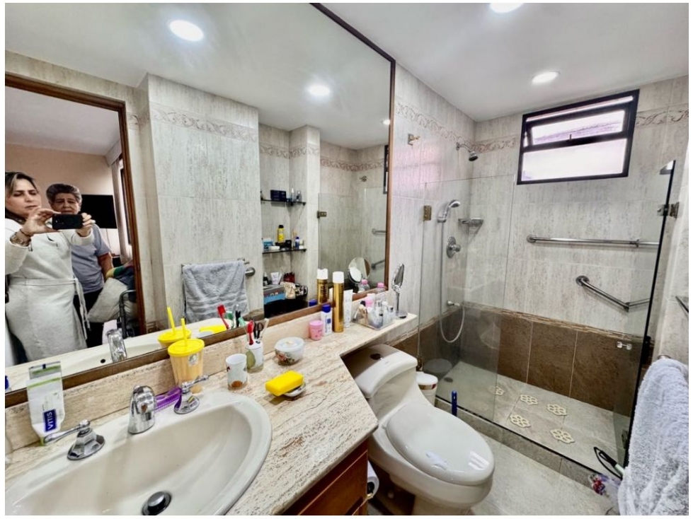 Apartamento en venta en Las Lomas No.1, Medellín · foto 11 de 15